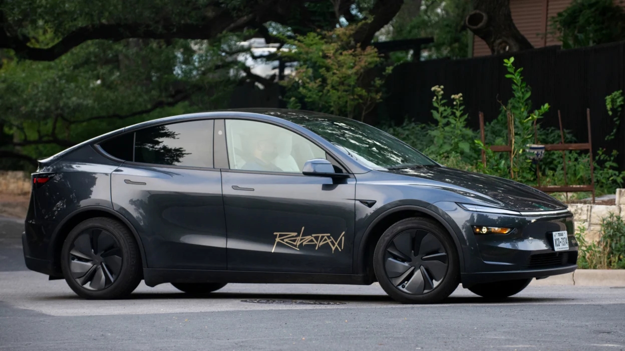 Tesla Güvenlik Ağını Kaldırdı