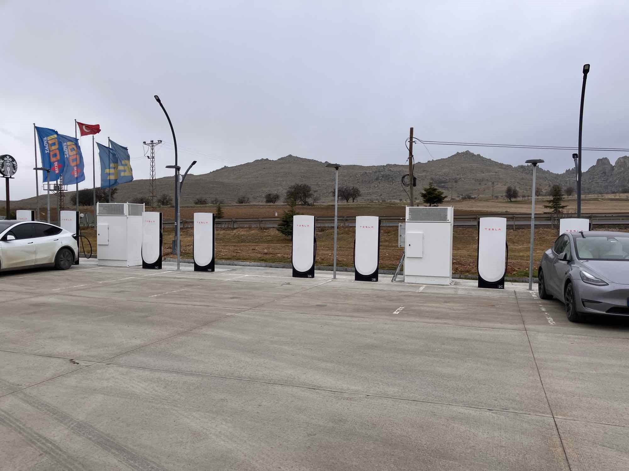Tesla Eskişehir’de yeni Supercharger istasyonunu açtı