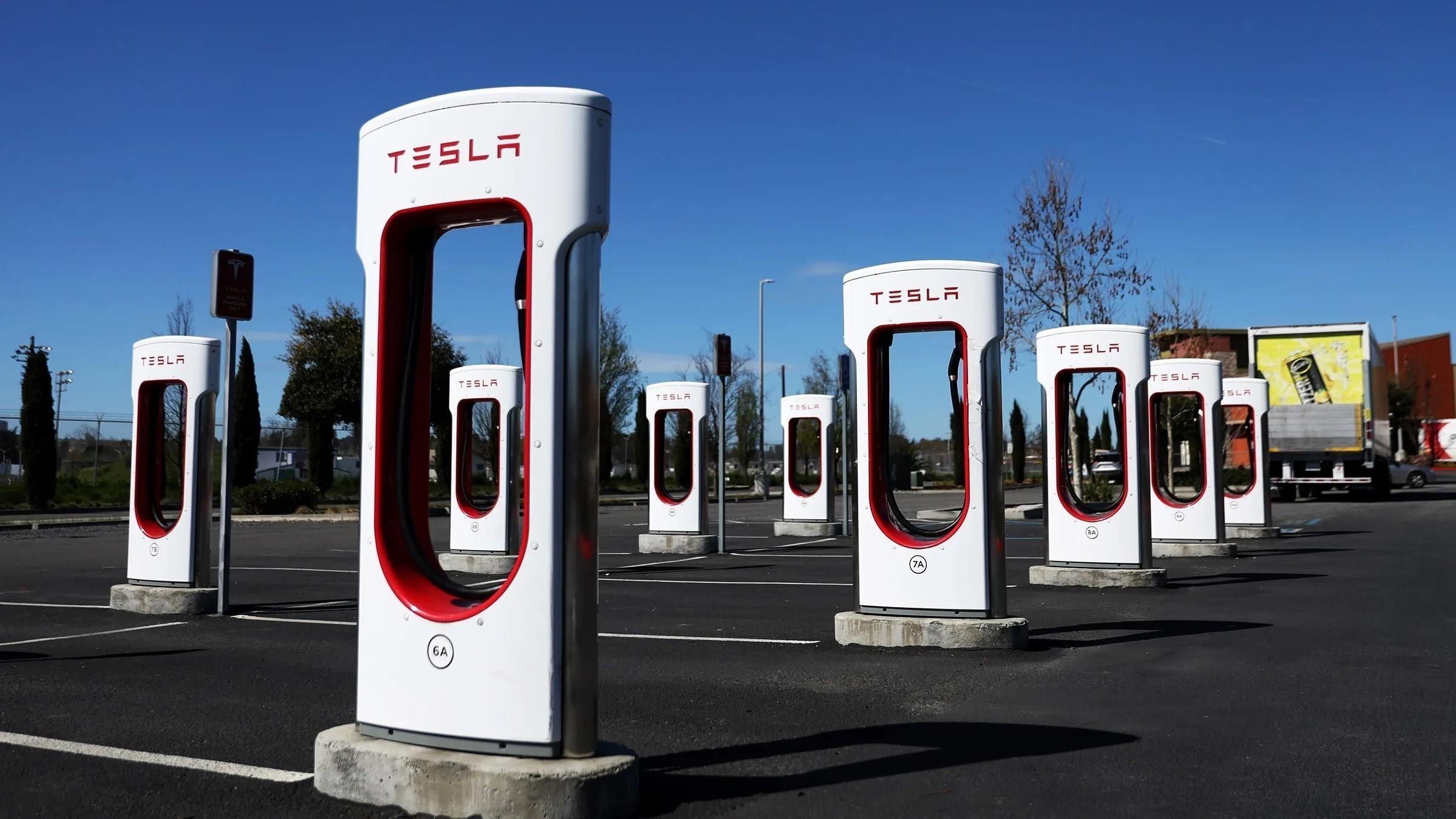 Tesla Türkiye Supercharger Ücretlerine Zam Geldi